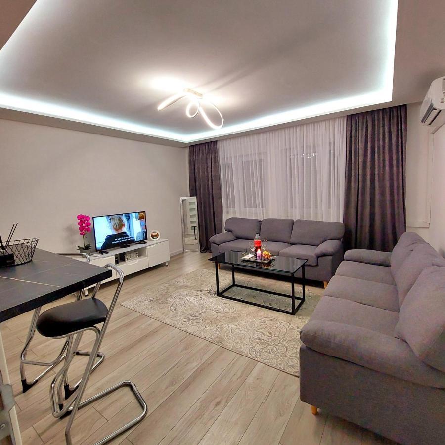 Big Delux Apartment Mostar Bagian luar foto