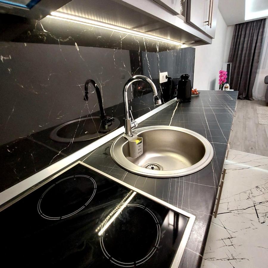 Big Delux Apartment Mostar Bagian luar foto