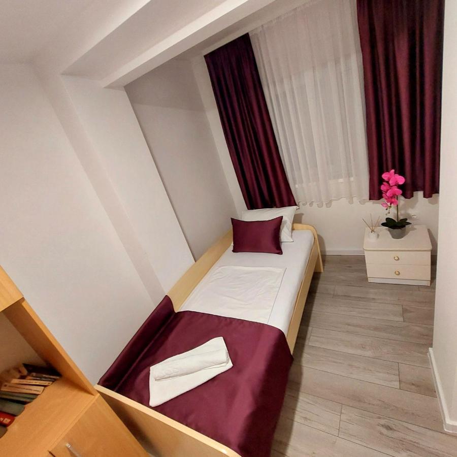 Big Delux Apartment Mostar Bagian luar foto